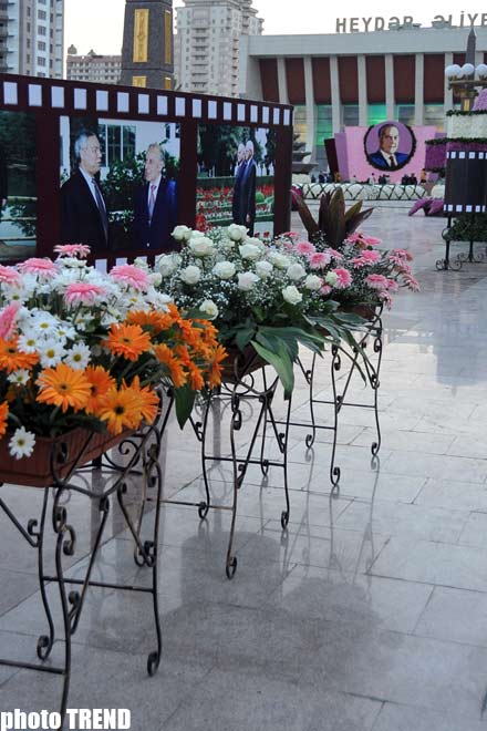 Bakı parklarında Gül bayramı keçirilir - FOTOSESSİYA